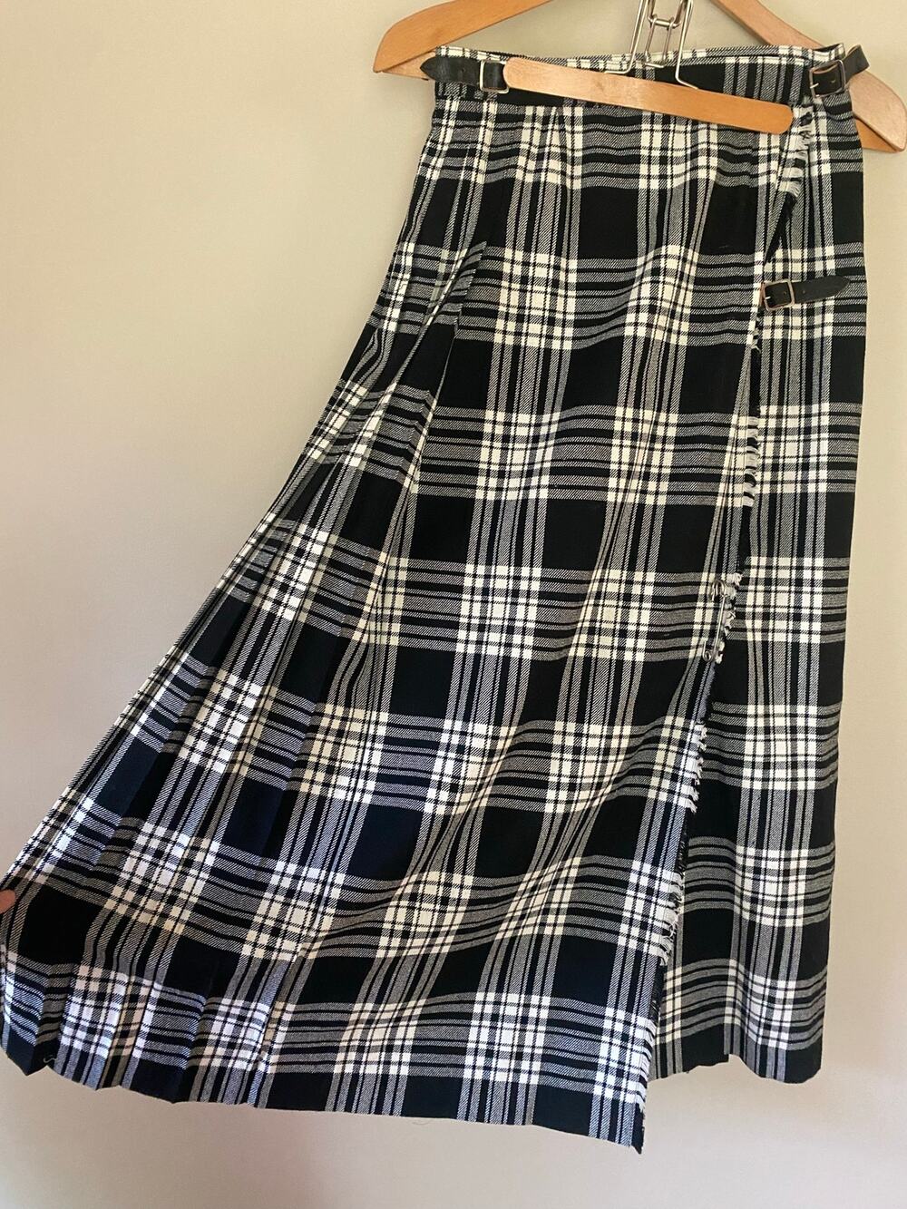 Vtg England wool blend black white tartan faux wrap maxi skirt 27-29 waist